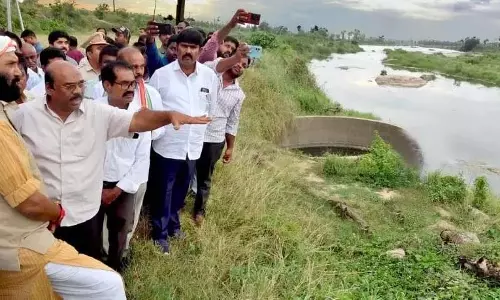 उत्तम ने संकट के लिए BRS को जिम्मेदार ठहराया उत्तम ने संकट के लिए BRS को जिम्मेदार ठहराया