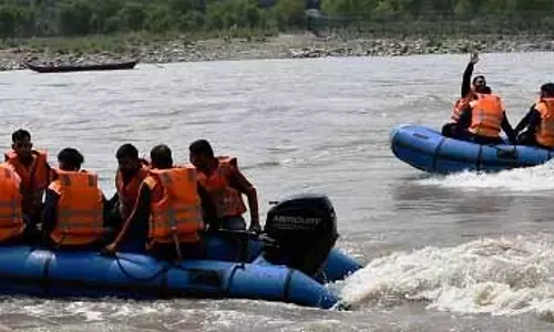 Jammu: जिया पोटा घाट पर SDRF का जल बचाव अभ्यास