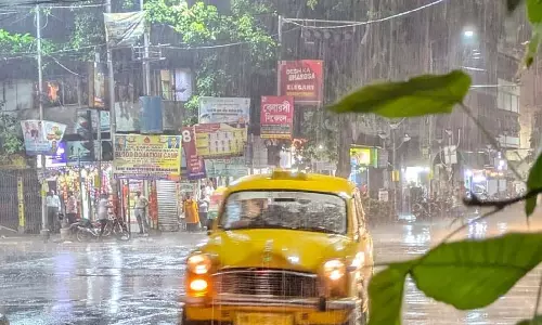 Kolkata: मौसम विभाग ने बुधवार-शुक्रवार के बीच शहर में भारी बारिश का अनुमान जताया