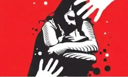 Tripura में सात साल की बच्ची से कथित बलात्कार के आरोप में युवक गिरफ्तार Tripura में सात साल की बच्ची से कथित बलात्कार के आरोप में युवक गिरफ्तार
