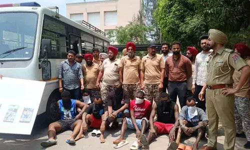 अंतरराष्ट्रीय साइबर धोखाधड़ी गिरोह का भंडाफोड़, Mohali पुलिस ने 7 विदेशियों को पकड़ा अंतरराष्ट्रीय साइबर धोखाधड़ी गिरोह का भंडाफोड़, Mohali पुलिस ने 7 विदेशियों को पकड़ा