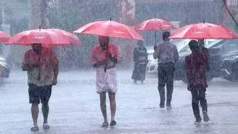 Kerala के दो जिलों में कल शैक्षणिक संस्थानों में छुट्टी घोषित,  रेड अलर्ट