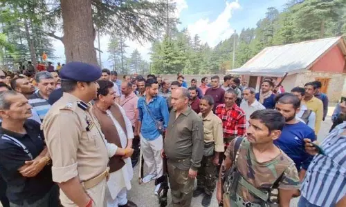 SSP डोडा ने सुरक्षा व्यवस्था मजबूत करने के लिए भद्रवाह के दूरदराज इलाकों का दौरा किया
