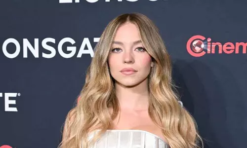 Sydney Sweeney ने अनहिंग्ड यूफोरिया सीज़न 3 में कैसी के जंगलीपन के बारे में बताया