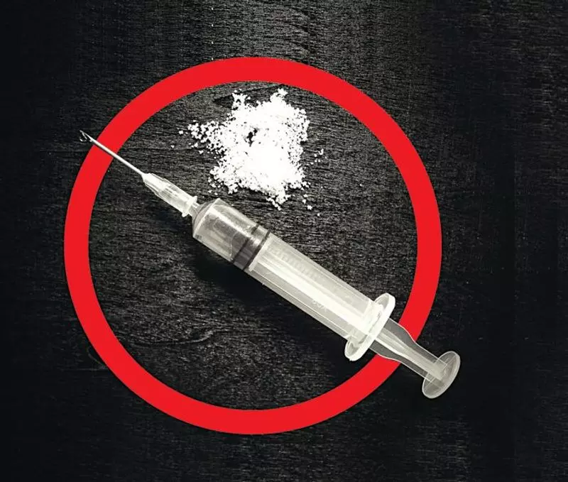 10 किलो हेरोइन, 1.3 किलो अफीम के साथ 158 लोग गिरफ्तार 10 किलो हेरोइन, 1.3 किलो अफीम के साथ 158 लोग गिरफ्तार