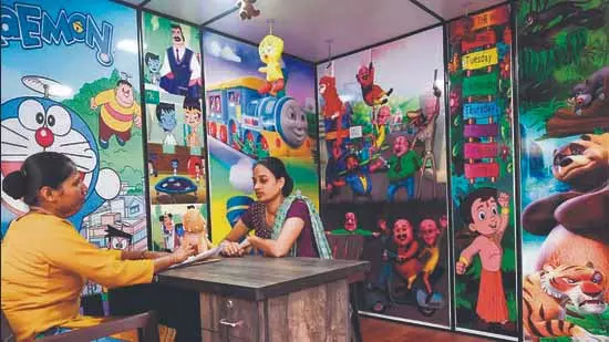 Mumbai: महिलाओं के लिए सुरक्षा और सहायता का नया कदम Mumbai: महिलाओं के लिए सुरक्षा और सहायता का नया कदम