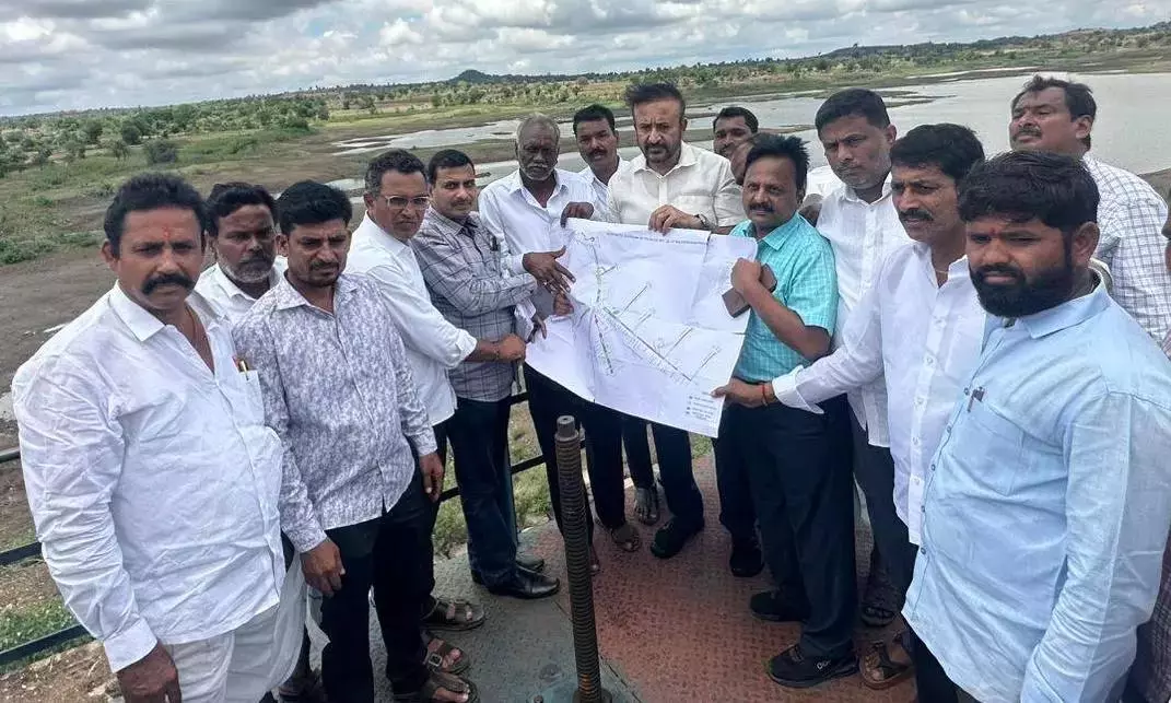 Telangana: प्राणहिता-चेवेल्ला वर्क्स के दोबारा शुरू होने से किसानों में खुशी Telangana: प्राणहिता-चेवेल्ला वर्क्स के दोबारा शुरू होने से किसानों में खुशी