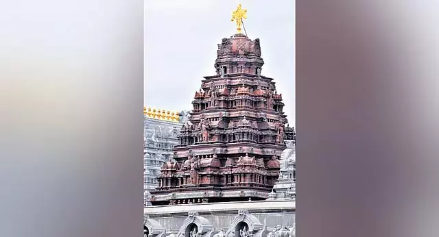 दो महीने पहले कानून पारित होने के बावजूद लॉबिंग के कारण Yadadri मंदिर बोर्ड के गठन में देरी दो महीने पहले कानून पारित होने के बावजूद लॉबिंग के कारण Yadadri मंदिर बोर्ड के गठन में देरी