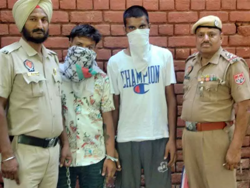 Punjab पुलिस ने अलग-अलग मामलों में 1.192 किलोग्राम हेरोइन के साथ चार लोग गिरफ्तार Punjab पुलिस ने अलग-अलग मामलों में 1.192 किलोग्राम हेरोइन के साथ चार लोग गिरफ्तार