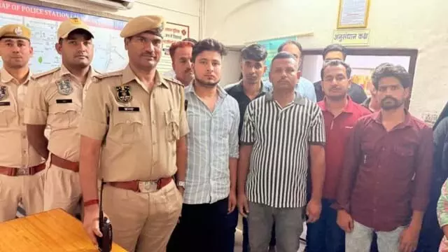 जयपुर पुलिस ने रिश्वतखोरी के खिलाफ की बड़ी कार्रवाई जयपुर पुलिस ने रिश्वतखोरी के खिलाफ की बड़ी कार्रवाई