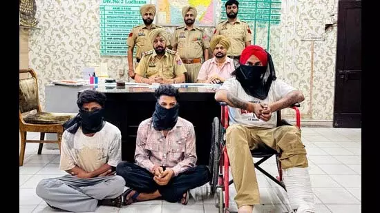 Ludhiana: जनकपुरी गैंगवार के तीन आरोपी गिरफ्तार Ludhiana: जनकपुरी गैंगवार के तीन आरोपी गिरफ्तार