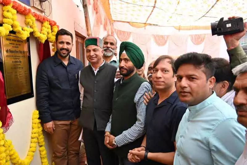 शिमला मोटर मार्केट को स्थानांतरित करना सरकार की प्राथमिकता: Vikramaditya शिमला मोटर मार्केट को स्थानांतरित करना सरकार की प्राथमिकता: Vikramaditya
