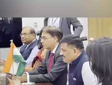 संजय कुमार झा के नेतृत्व में सर्वदलीय प्रतिनिधिमंडल ने सियोल में दक्षिण कोरियाई रक्षा प्रमुख से मुलाकात की संजय कुमार झा के नेतृत्व में सर्वदलीय प्रतिनिधिमंडल ने सियोल में दक्षिण कोरियाई रक्षा प्रमुख से मुलाकात की