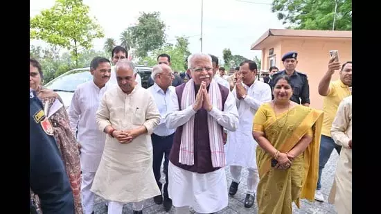 Jangra की पहलगाम टिप्पणी पर खट्टर की सफाई Jangra की पहलगाम टिप्पणी पर खट्टर की सफाई