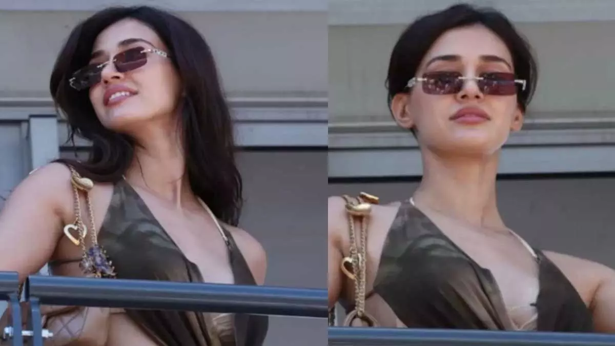 मोनाको जीपी में 7,050 रुपये के रैप टॉप और लो-वेस्ट जींस में Disha Patani ने बिखेरा जलवा मोनाको जीपी में 7,050 रुपये के रैप टॉप और लो-वेस्ट जींस में Disha Patani ने बिखेरा जलवा