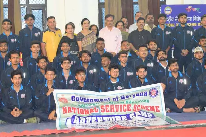 50 NSS स्वयंसेवक स्पीति में पर्वतारोहण प्रशिक्षण के लिए रवाना 50 NSS स्वयंसेवक स्पीति में पर्वतारोहण प्रशिक्षण के लिए रवाना