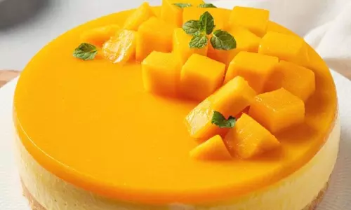 Mango Cake: अपने खास स्वाद से सबको मंत्रमुग्ध कर देती है ये डिश Mango Cake: अपने खास स्वाद से सबको मंत्रमुग्ध कर देती है ये डिश