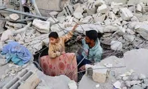 Israel ने गाजा के 77% हिस्से पर नियंत्रण कर लिया, हमलों में 23 की मौत