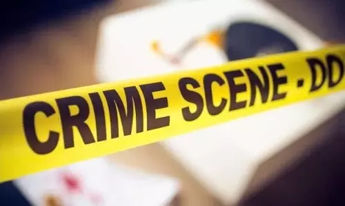 Gopalganj: मनोरंजन के लिए बुलाए किन्नर बने मुसीबत, दूल्हे को जबरन ले गए Gopalganj: मनोरंजन के लिए बुलाए किन्नर बने मुसीबत, दूल्हे को जबरन ले गए