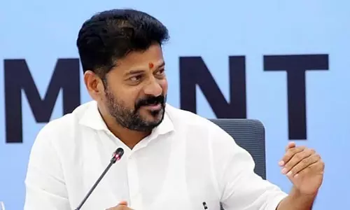 सीएम रेवंत, TPCC प्रमुख महेश ने दिल्ली में AICC सचिव से मुलाकात की