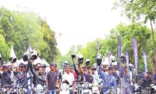 बाइकिंग इवेंट ‘कॉल ऑफ द ब्लू’ ने उत्साही लोगों को रोमांचित किया बाइकिंग इवेंट ‘कॉल ऑफ द ब्लू’ ने उत्साही लोगों को रोमांचित किया