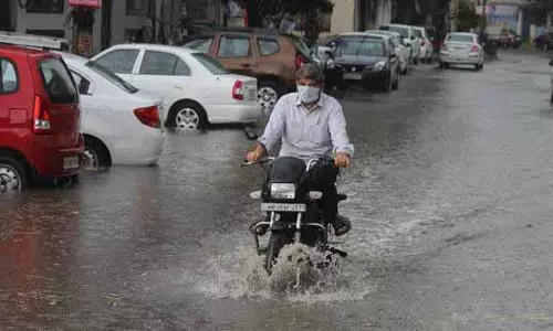 Gurugram: सेक्टर 15 में निष्क्रियता पर JE निलंबित Gurugram: सेक्टर 15 में निष्क्रियता पर JE निलंबित