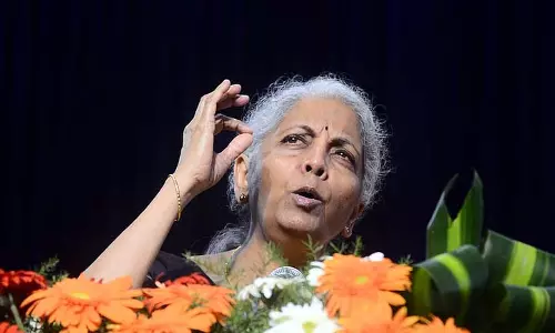 Odisha: वित्त मंत्री निर्मला सीतारमण ने अटूट बंधन की पहल की सराहना की Odisha: वित्त मंत्री निर्मला सीतारमण ने अटूट बंधन की पहल की सराहना की