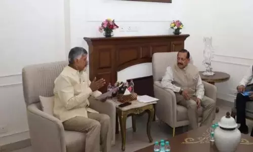नायडू ने Andhra में ट्विन हब के साथ अंतरिक्ष रणनीति तैयार की