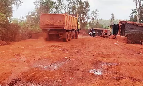 Karnataka : खनन क्षेत्र में तेजी से हिल गया कम्मत्तूर