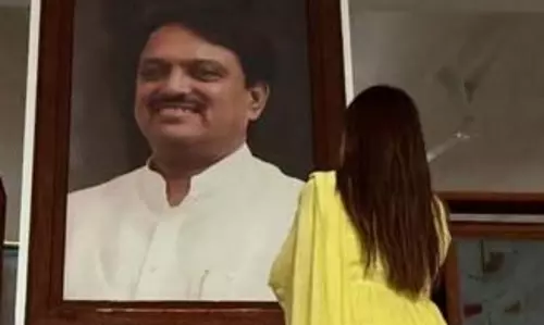 जेनेलिया ने विलासराव देशमुख को 80वीं जयंती पर श्रद्धांजलि दी जेनेलिया ने विलासराव देशमुख को 80वीं जयंती पर श्रद्धांजलि दी