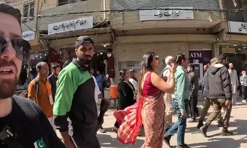 जासूस ज्योति के लिए पाकिस्तान का कुछ बड़ा था प्लान? AK-47 लिए गनर्स दिखे साथ