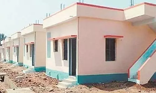 आत्मसमर्पित नक्सल पीड़ित 38 परिवारों को मिलेगा पक्का मकान, मिलेगी मूलभूत सुविधाएं आत्मसमर्पित नक्सल पीड़ित 38 परिवारों को मिलेगा पक्का मकान, मिलेगी मूलभूत सुविधाएं