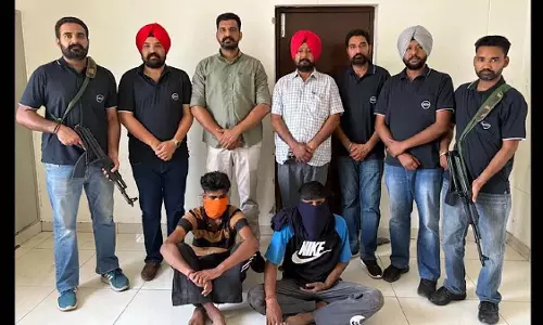 Punjab: दोहरे हत्याकांड में चोपड़ा गैंग के 3 सदस्य गिरफ्तार Punjab: दोहरे हत्याकांड में चोपड़ा गैंग के 3 सदस्य गिरफ्तार