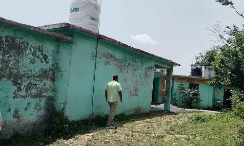 सड़क चौड़ीकरण के लिए किए गए विस्फोटों से Sirmaur स्कूल को ‘नुकसान’ सड़क चौड़ीकरण के लिए किए गए विस्फोटों से Sirmaur स्कूल को ‘नुकसान’