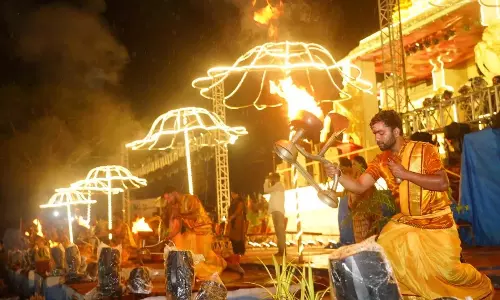 Telangana: सरस्वती पुष्करालू में गंगा आरती ने जगाई रुचि