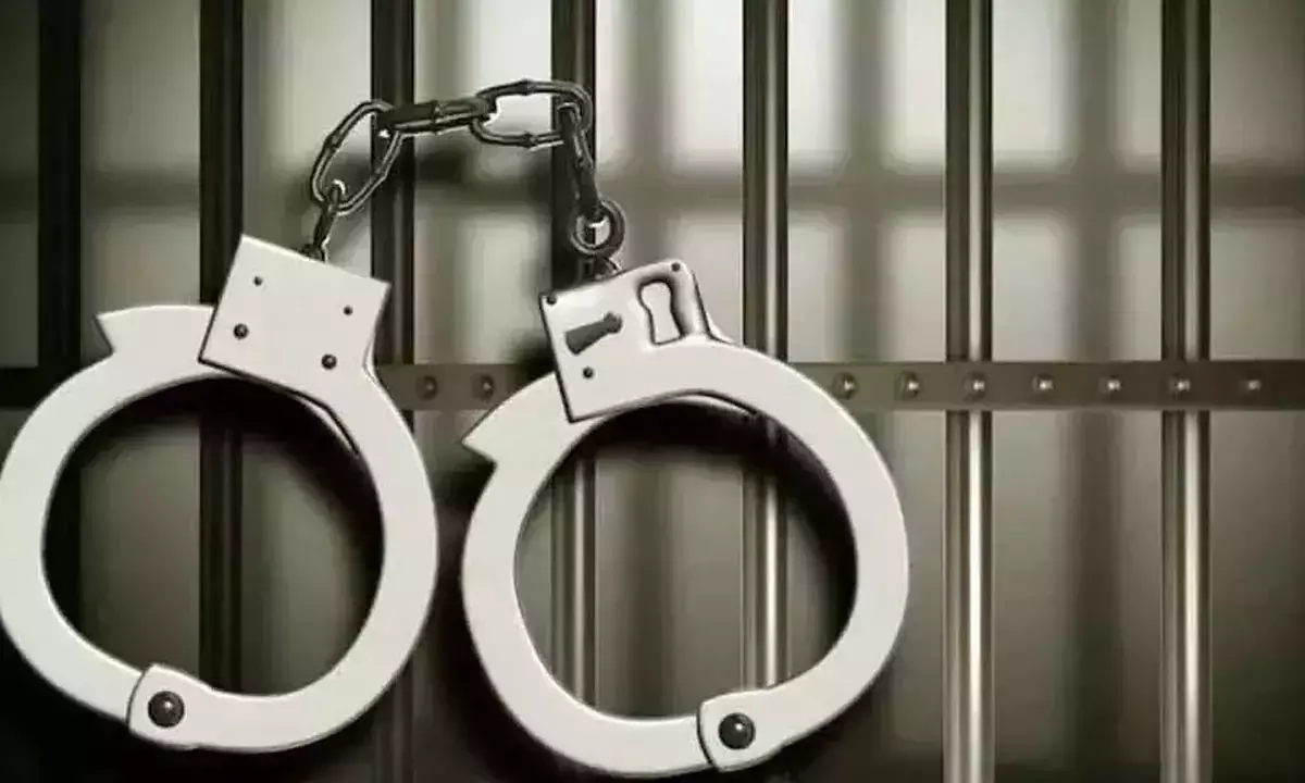Andhra: चार आरोपियों के खिलाफ पीडी एक्ट लगाया गया Andhra: चार आरोपियों के खिलाफ पीडी एक्ट लगाया गया