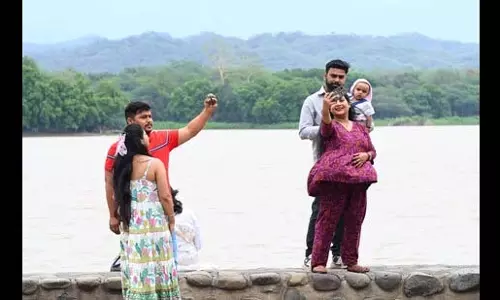 Chandigarh में खतरा टला नहीं, दूसरा तूफ़ान नज़दीक Chandigarh में खतरा टला नहीं, दूसरा तूफ़ान नज़दीक