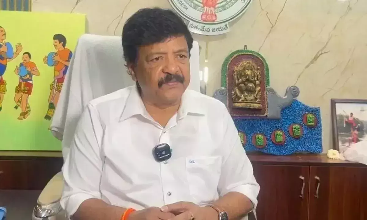 Andhra: सरकार फिल्म उद्योग के मुद्दों को सुलझाने को उत्सुक
