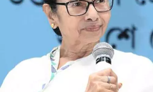 CM Mamata Banerjee ने हिंदू-मुस्लिम एकता की जरूरत की याद दिलाई CM Mamata Banerjee ने हिंदू-मुस्लिम एकता की जरूरत की याद दिलाई