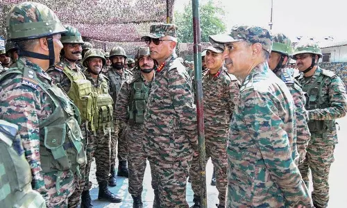 सेना ने Kathua के जंगलों में आतंकवादियों की तलाश तेज करते हुए दो ब्रिगेड तैनात की