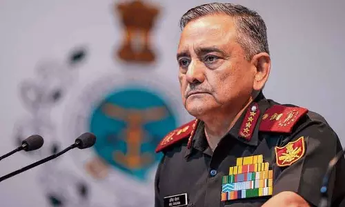 चीफ ऑफ डिफेंस स्टाफ General Chauhan ने उत्तरी और पश्चिमी क्षेत्रों की रणनीतिक समीक्षा की
