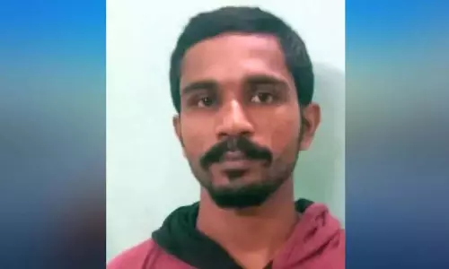 Kerala : युवक को नाबालिग लड़की से बलात्कार का प्रयास करने के आरोप में गिरफ्तार किया Kerala : युवक को नाबालिग लड़की से बलात्कार का प्रयास करने के आरोप में गिरफ्तार किया