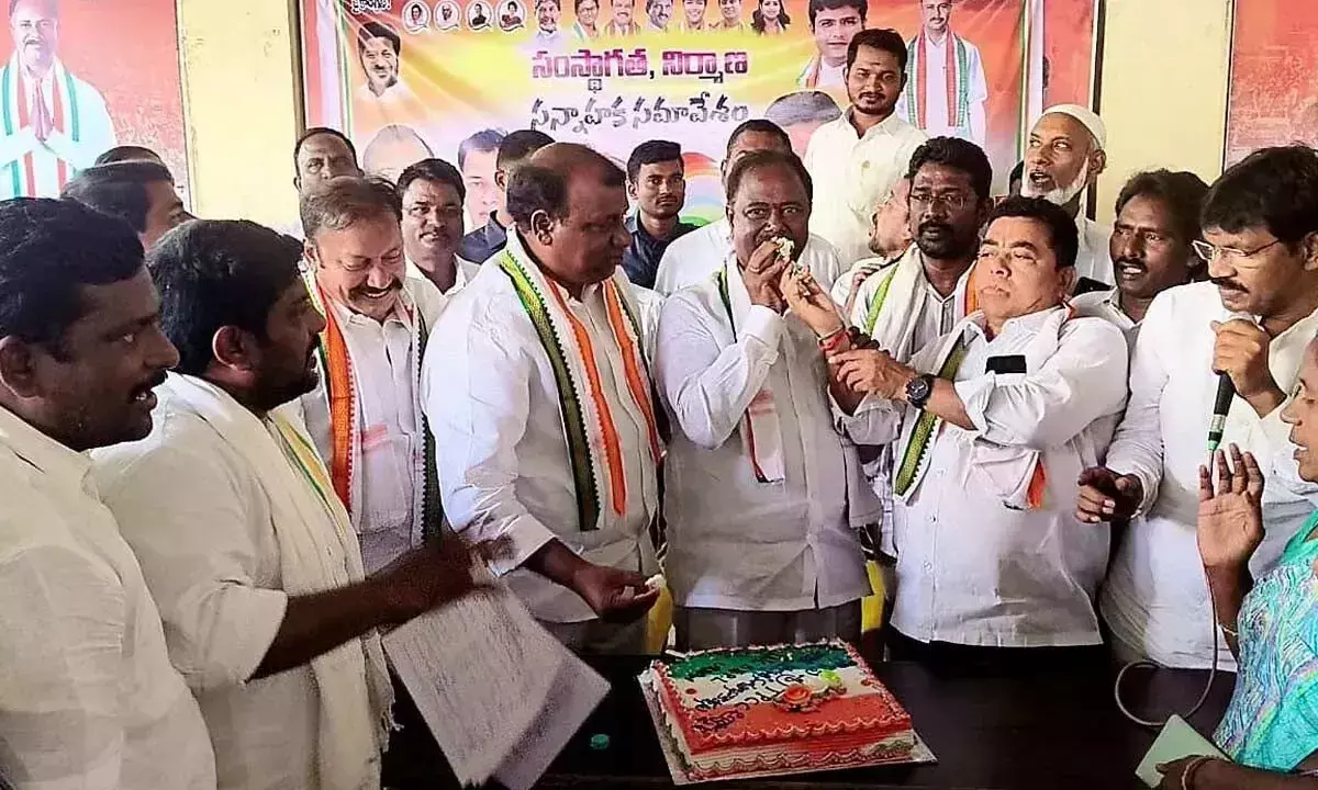 MLA ने कार्यकर्ताओं को सभी 30 वार्डों में क्लीन स्वीप करने के लिए प्रेरित किया