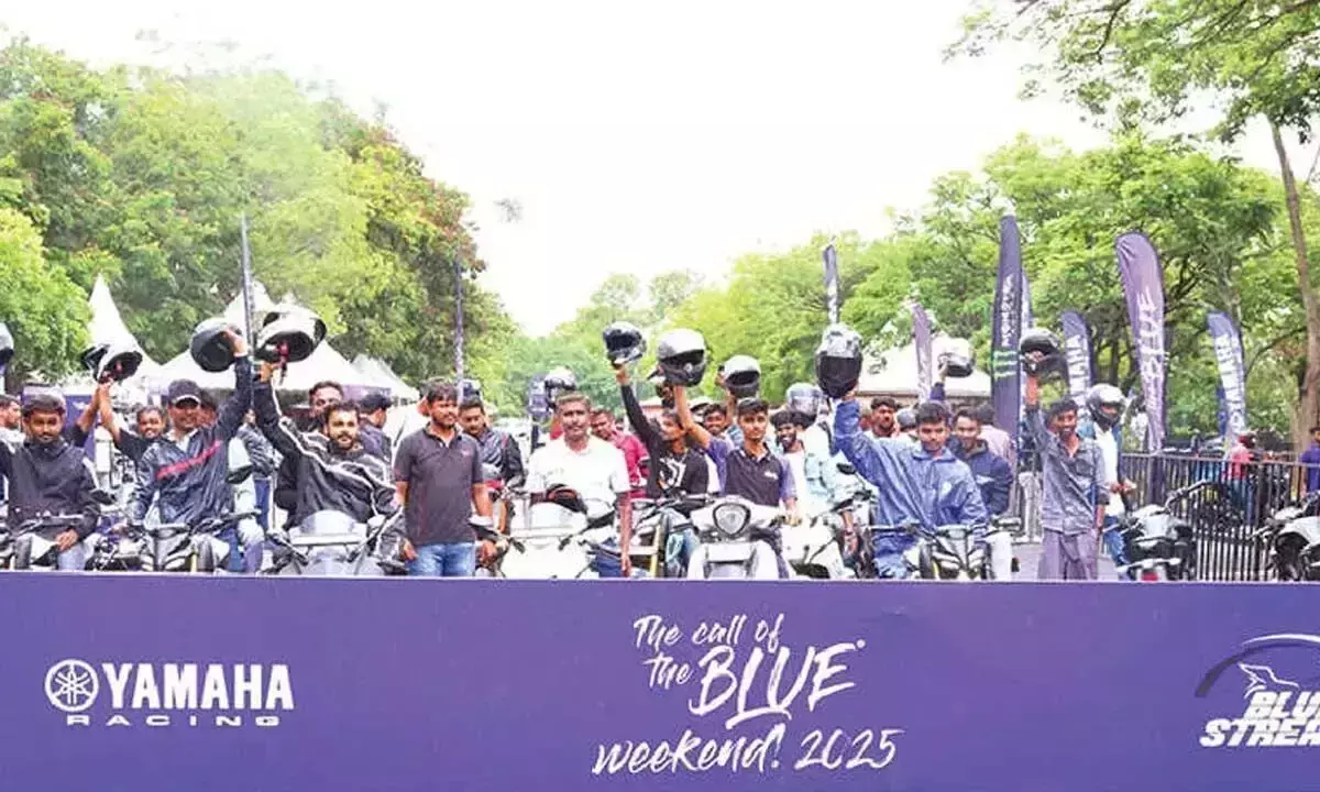 Karnataka: बाइकिंग इवेंट ‘कॉल ऑफ द ब्लू’ ने उत्साही लोगों को रोमांचित किया Karnataka: बाइकिंग इवेंट ‘कॉल ऑफ द ब्लू’ ने उत्साही लोगों को रोमांचित किया
