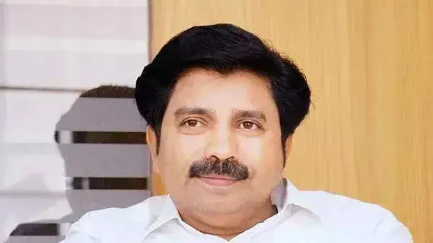 Kerala: नीलांबुर उपचुनाव में आर्यदान शौकत फिर मैदान में, कांग्रेस ने दी मंजूरी Kerala: नीलांबुर उपचुनाव में आर्यदान शौकत फिर मैदान में, कांग्रेस ने दी मंजूरी