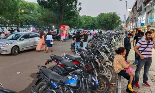Chandigarh में पार्किंग के लिए गतिशील मूल्य निर्धारण पर विचार कर रही नगर निगम Chandigarh में पार्किंग के लिए गतिशील मूल्य निर्धारण पर विचार कर रही नगर निगम