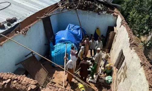 Ghordi ब्लॉक में अचानक तूफान और भारी बारिश ने मचाई तबाही
