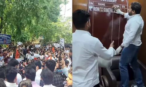 राहुल गांधी के डीयू दौरे के बाद ABVP ने डीयूएसयू अध्यक्ष के कार्यालय पर गोबर पोत दिया, विरोध प्रदर्शन