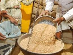 राशन दुकानों में परिवहन कराने हो रही नियम कायदों की अवहेलना