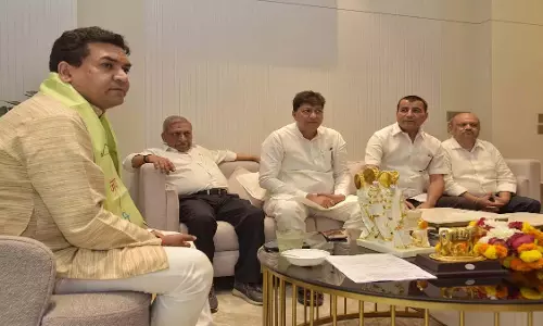 सड़कों पर नहीं दिखेंगी Cows, गौशालाओं के विकास और गायों के पुनर्वास का बनेगा रोडमैप सड़कों पर नहीं दिखेंगी Cows, गौशालाओं के विकास और गायों के पुनर्वास का बनेगा रोडमैप